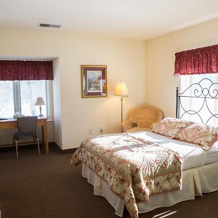Conference Center Hotel At Valley Forge Oaks Экстерьер фото